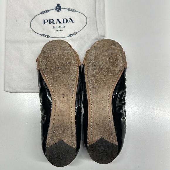 Prada Ballet Flats Bow Ballerina Slip On Shoes Patent Leather Black Tan 36.5 - Picture 9 of 11